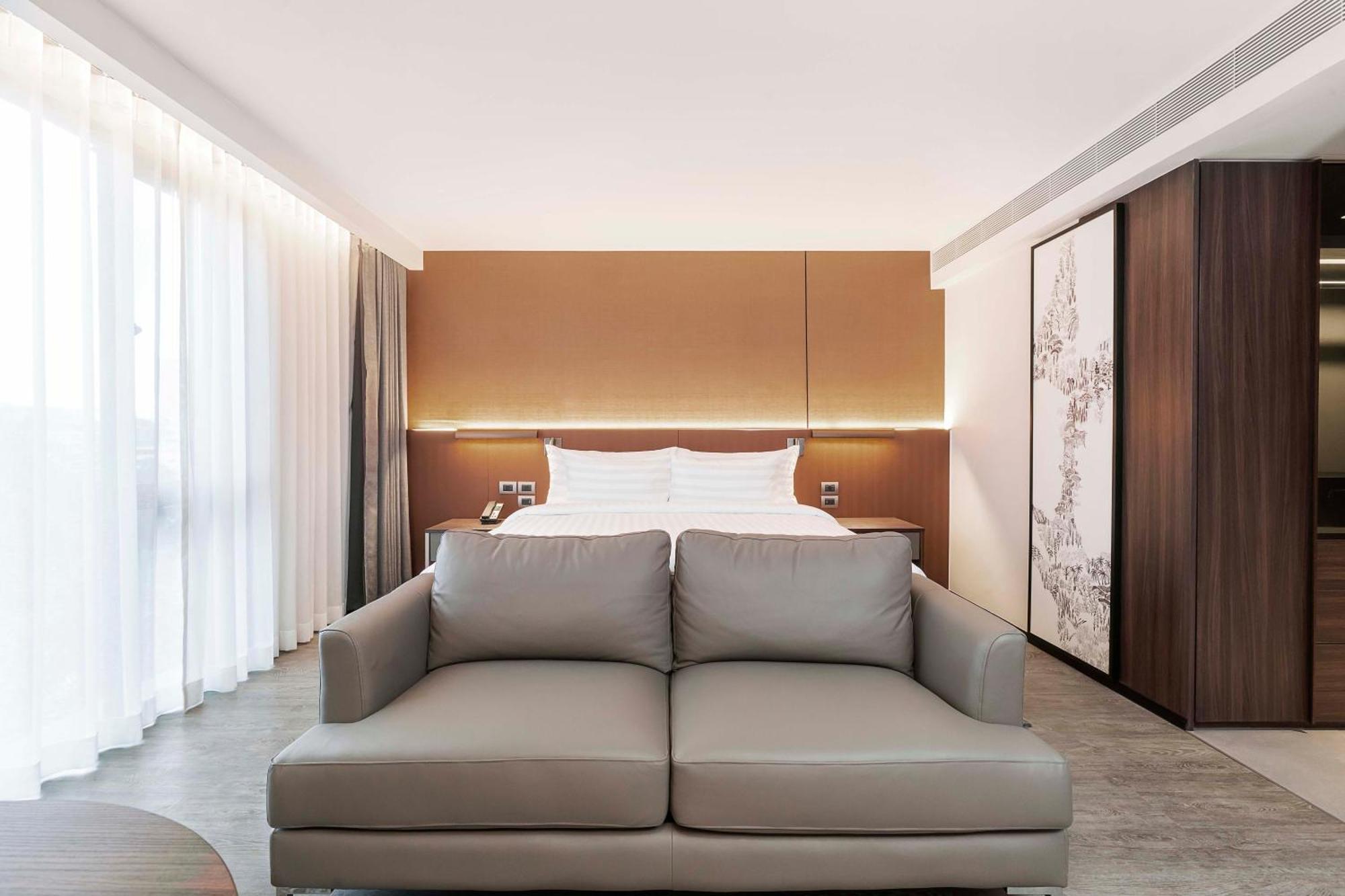 Gardina Asoke Hotel & Residence Bangkok Bagian luar foto