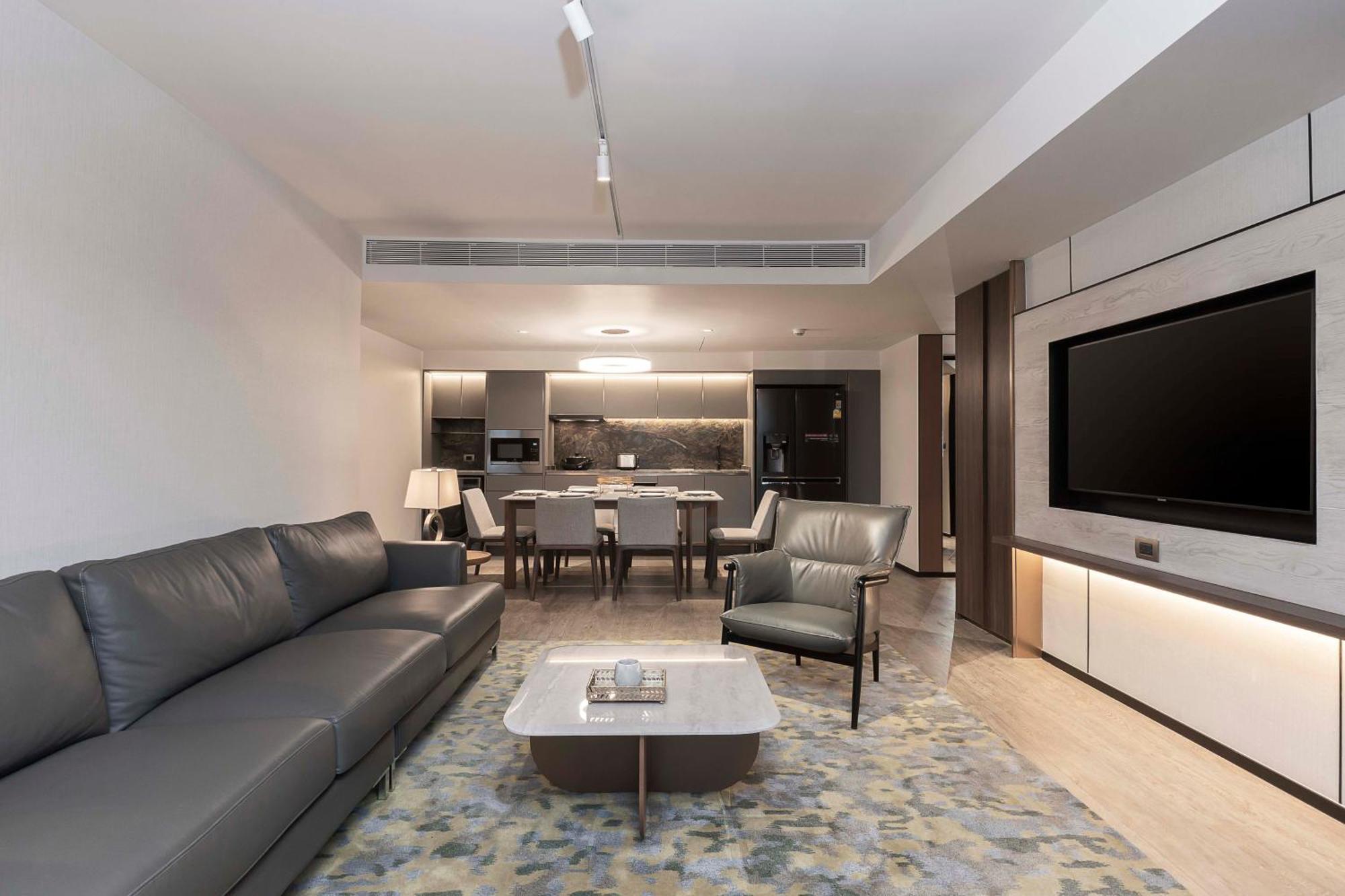 Gardina Asoke Hotel & Residence Bangkok Bagian luar foto