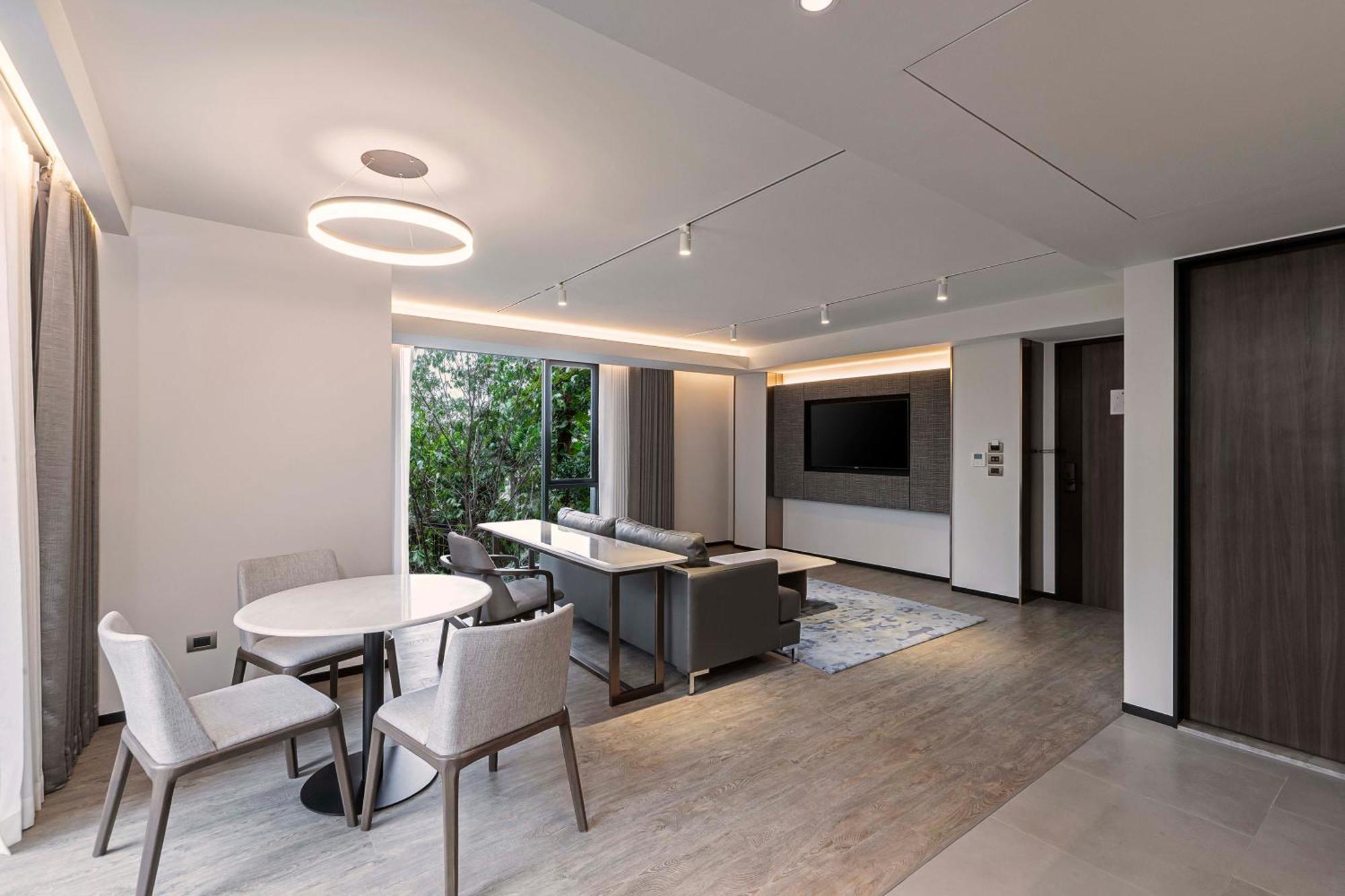 Gardina Asoke Hotel & Residence Bangkok Bagian luar foto